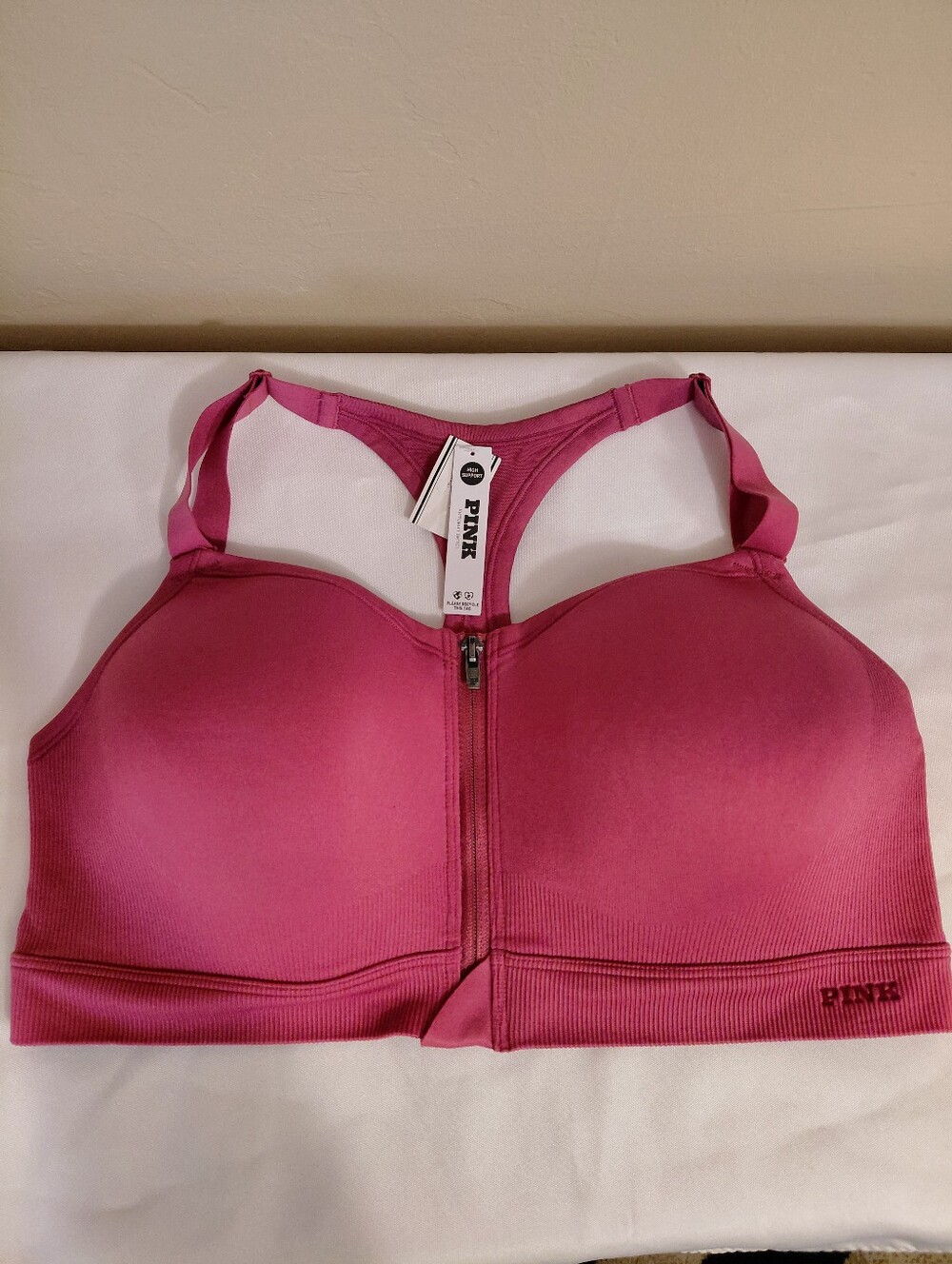 Victoria's Secret Pink Sports Bra XL. NWT